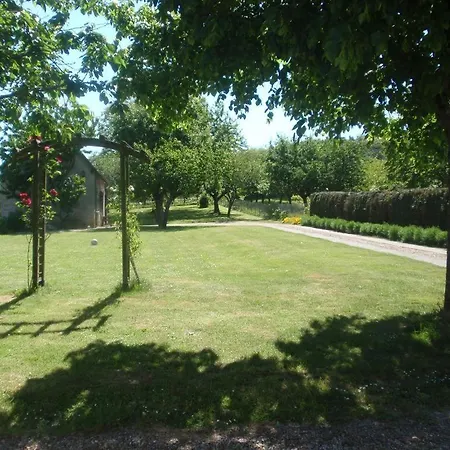 Le gîte de Poulas Couffy Extérieur photo